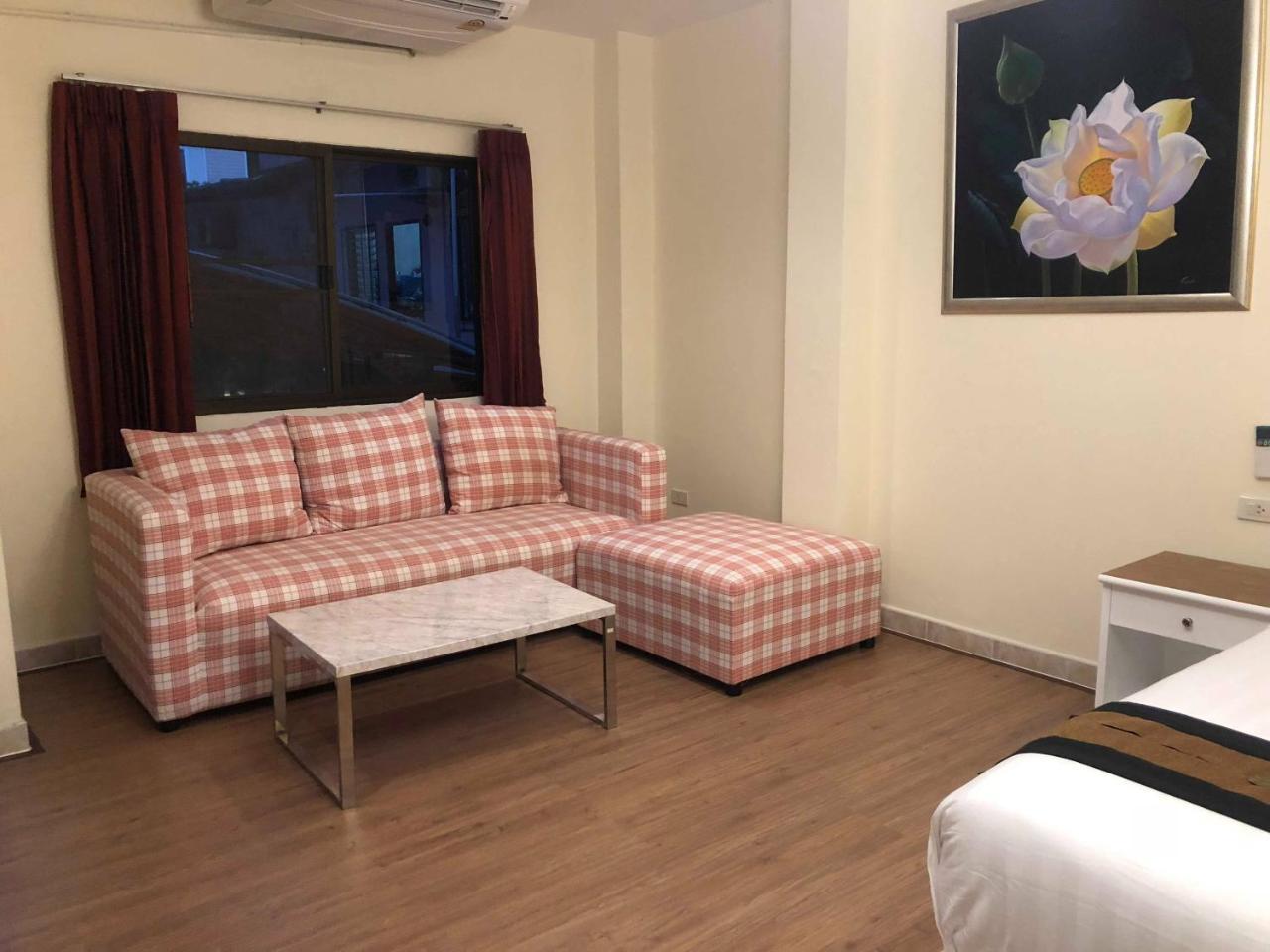 Db Residence Patong Bagian luar foto