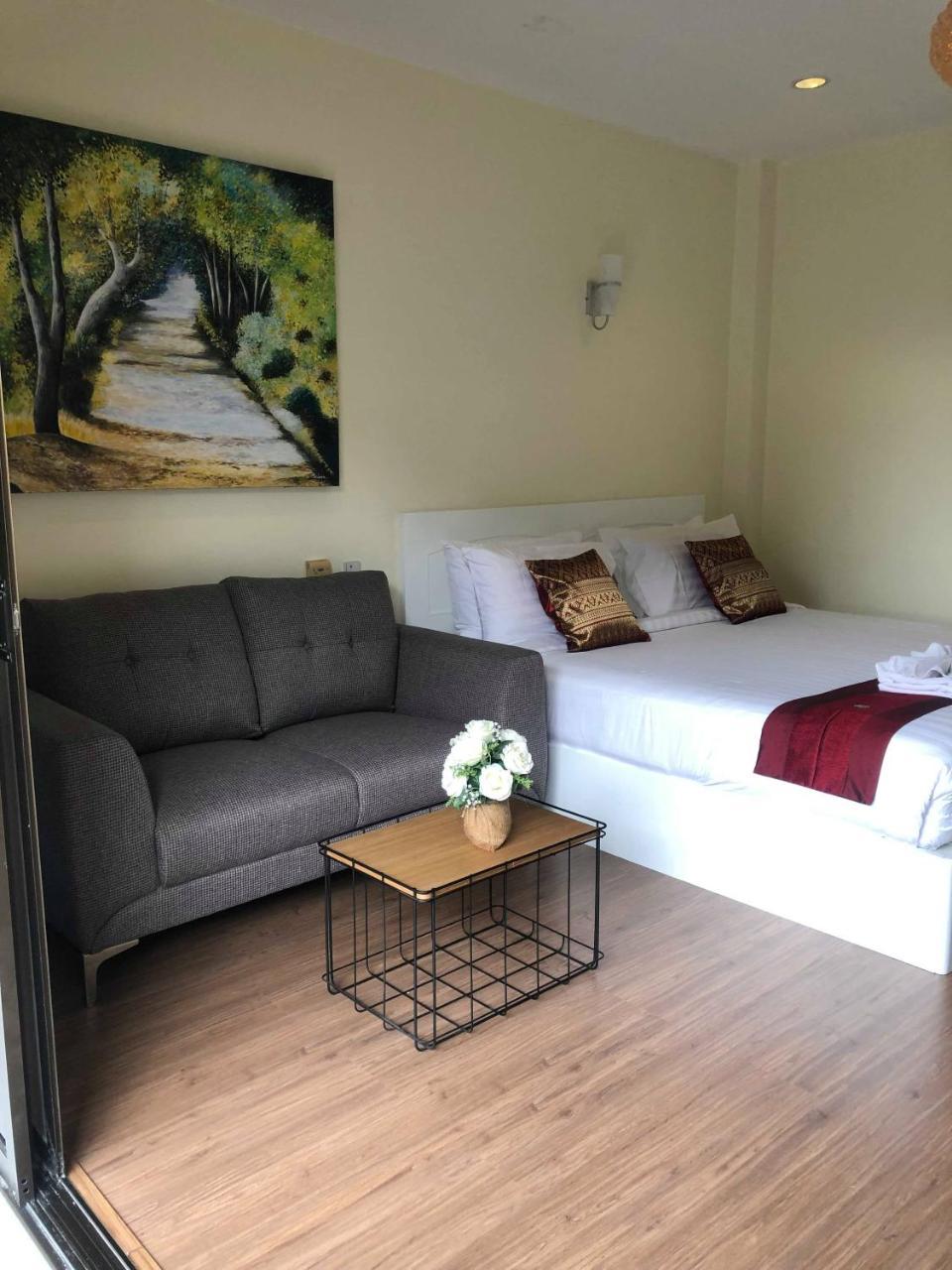 Db Residence Patong Bagian luar foto